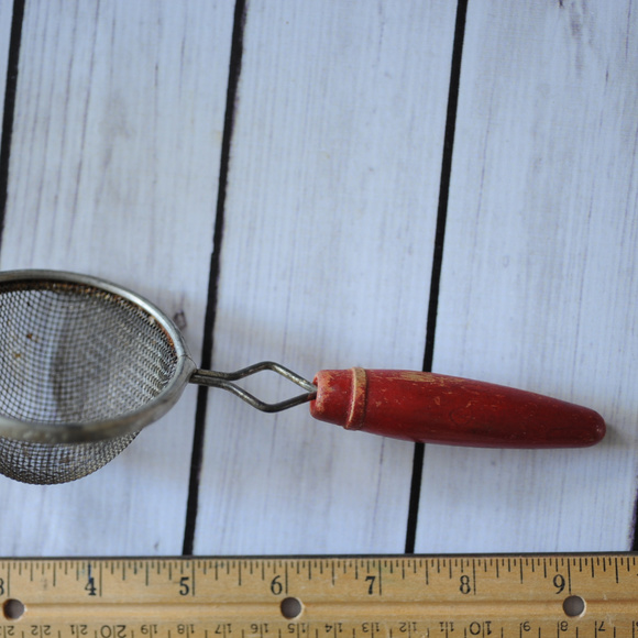old antique vintage tea strainer mesh colander sieve red handle - Picture 7 of 8